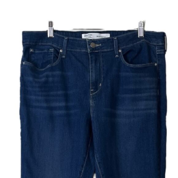 Levi’s Women’s Plus Jeans Mid Rise Bootcut Size Dark Denim Wash 14S 32x30 Short - Picture 3 of 7